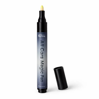 Stylo efface rayures présenté seul avec son capuchon sur fond blanc